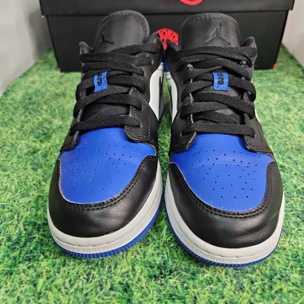 Nike Air Jordan 1 Low GS OG Royal Toe 553560-140 Size 5.5 (7 Wmn) CLEAN!!! Mens - Picture 15 of 16